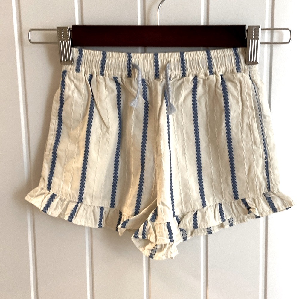 NWT Girls Mini Biden Frill Hem Shorts, 6